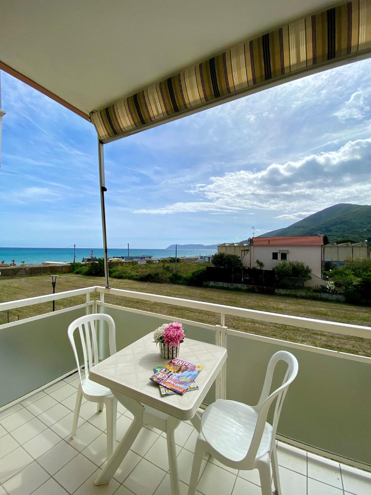 Residence Riviera Albenga Eksteriør bilde