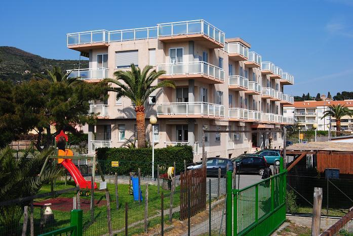 Residence Riviera Albenga Eksteriør bilde
